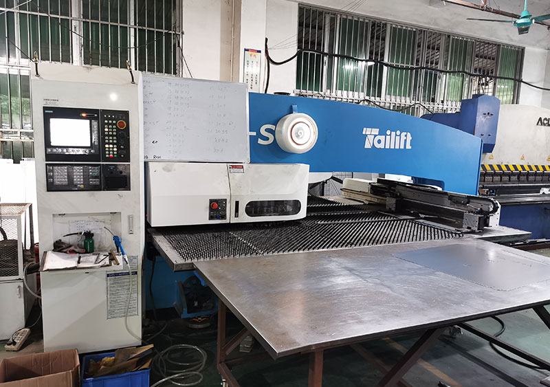 澳騰斯鈑金數控沖床